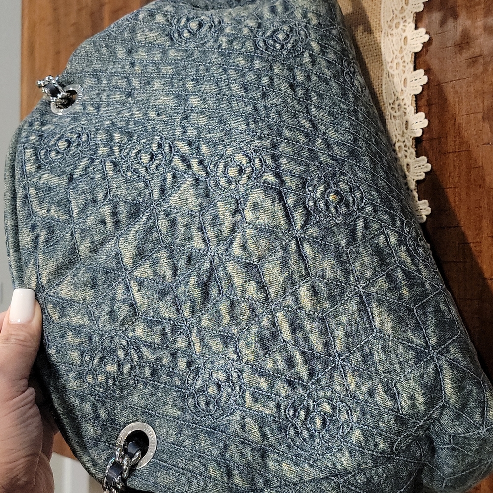 SOLD Rare & authentic CHANEL denim bag - Picture 3 of 15